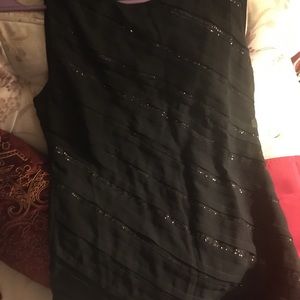Anne Taylor sleaveless blouse
